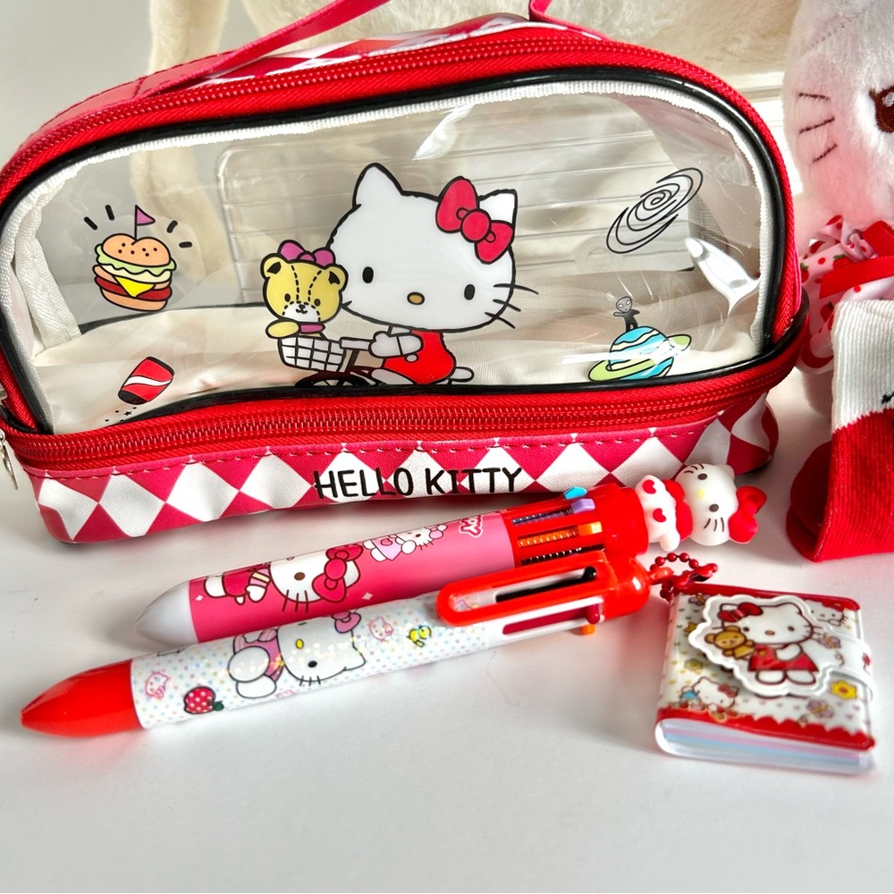 ❤️(HK329) Hello Kitty Adorable 7-Piece Plush Purse Bundle! - Picture 8 of 10